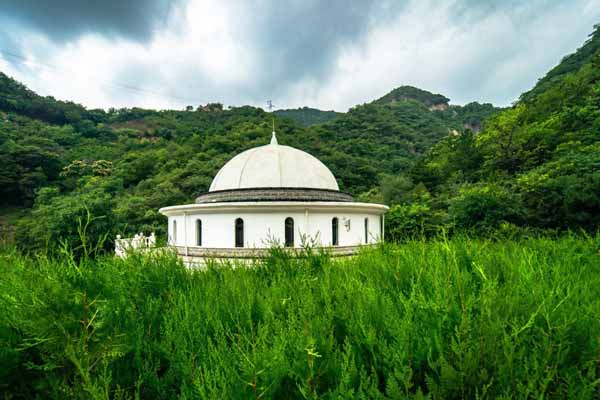 九公山公墓秋日追思场景的沉浸式情感建构 - 北京九公山公墓